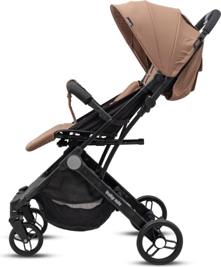 One-hand folding and suitcase-style rolling