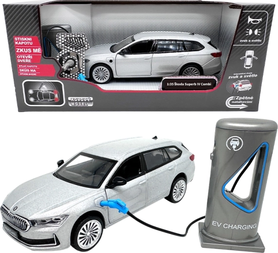 Metal model Škoda Superb iV Combi 1:35 with sound and lights, silver grey