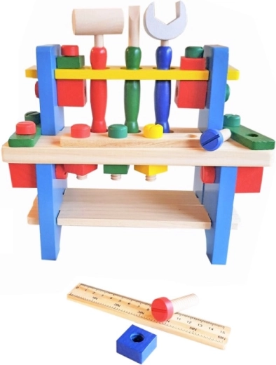 houten gereedschapsset in een standaard voor kleine klussers