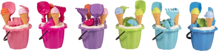 Sand play set with ice cream molds and shapes