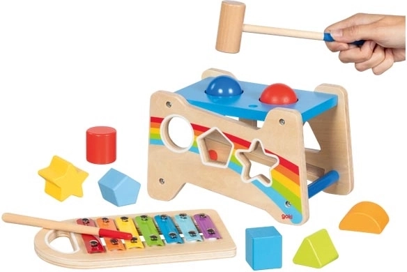 Goki jouet en bois 3-en-1 : banc à marteler et boîte à formes avec xylophone