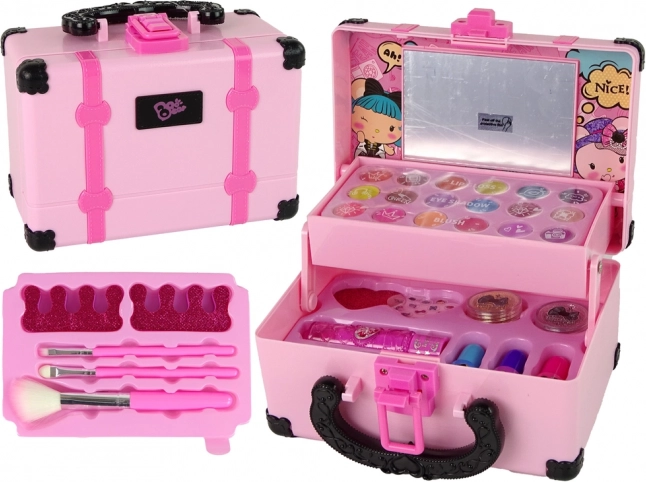Children's cosmetic set in a pink gift box