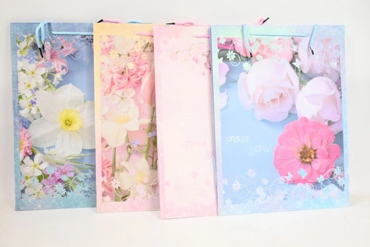 Grand sac cadeau avec motif floral