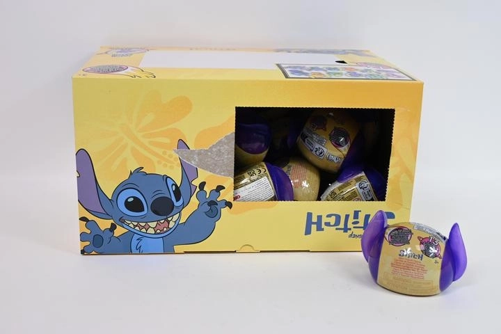 Disney Stitch Capsule Figure – Hawaiian Surprise Series