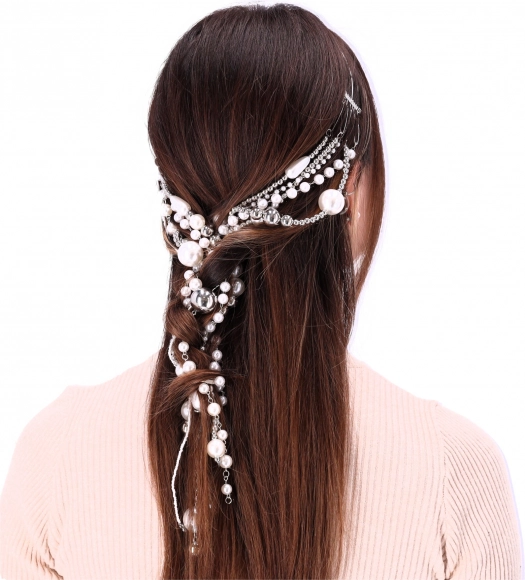 Decorative Hairband with Silver Pearls on a Chain