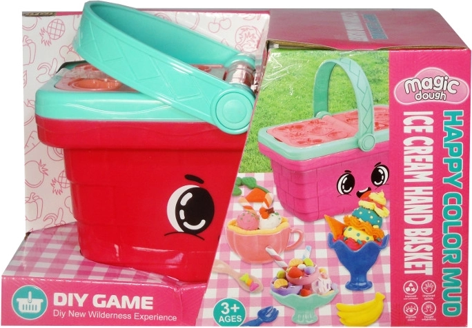 Modeling Clay in a Picnic Basket – Creative Dessert Set