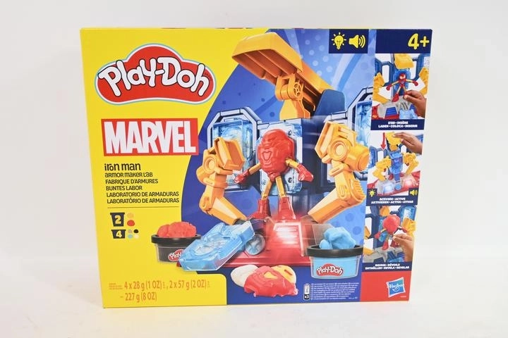 Play-Doh Modeling Compound Set with Iron Man Armor Lab (Marvel)