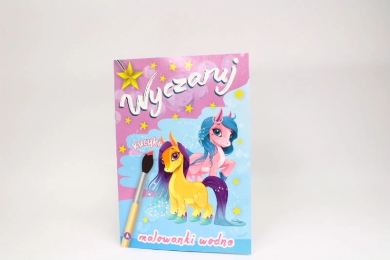 Fais apparaître des poneys – coloriages à l’eau