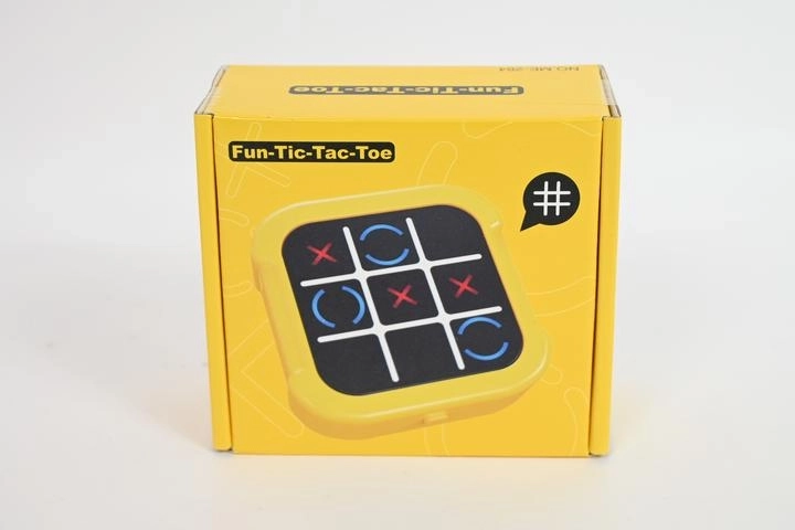 Electronic Tic-Tac-Toe Game (Noughts and Crosses)