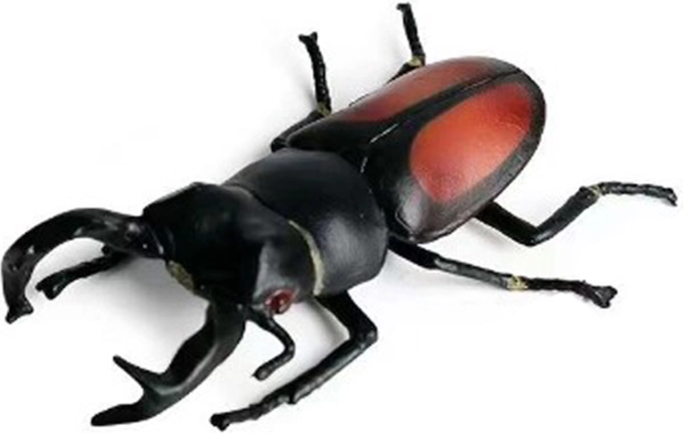 Plastic stag beetle 7 cm