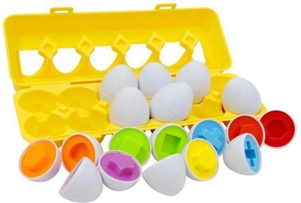 Oeufs de tri – ensemble de formes et de couleurs