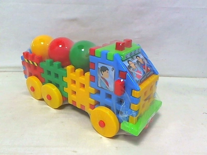 Jeu de construction de cubes gonflables – camion avec balles