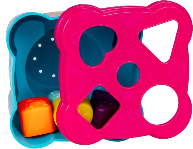 Shape-sorting box with lid and 4 blocks