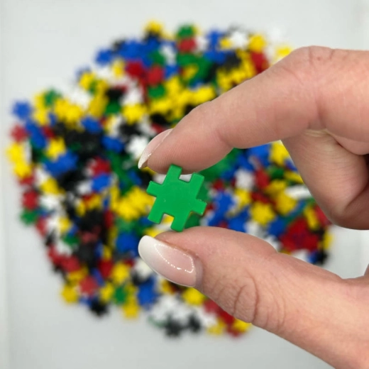 Develops fine motor skills and spatial thinking