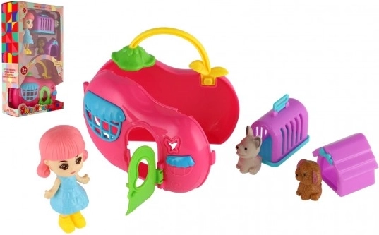 Puppe mit tragbarem Häuschen und Haustieren