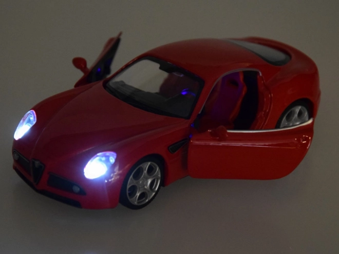 Metalen autootje Alfa Romeo 8C Competizione schaal 1:32