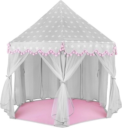 Spacious hexagonal play nook