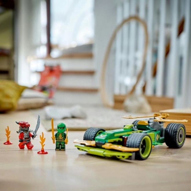LEGO Ninjago racewagen van Lloyd met pull-back aandrijving