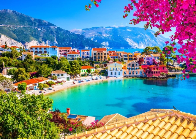 Enjoy puzzle Village of Assos on Kefalonia, Greece – 1000 pieces