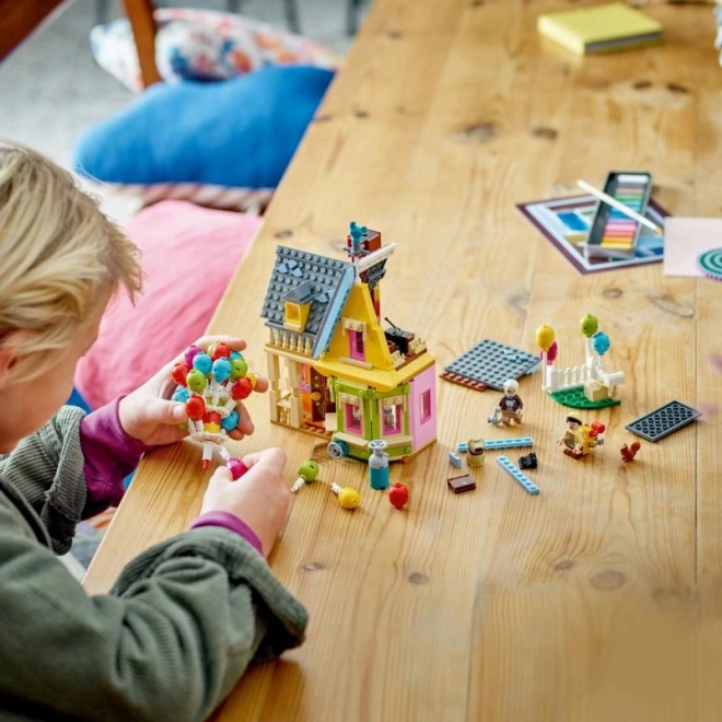 LEGO Disney 43217 Het Huis uit de Film Up