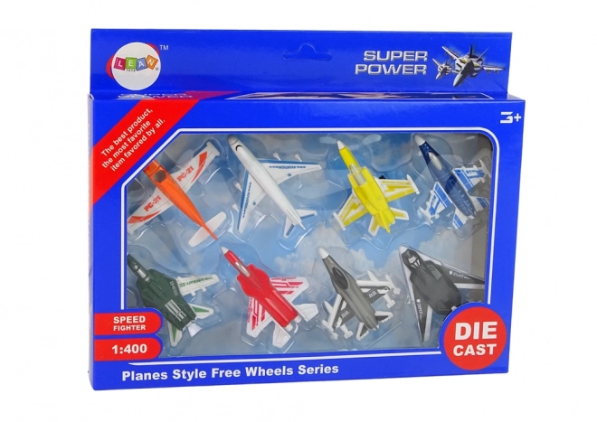 Set van 8 passagiersvliegtuigen