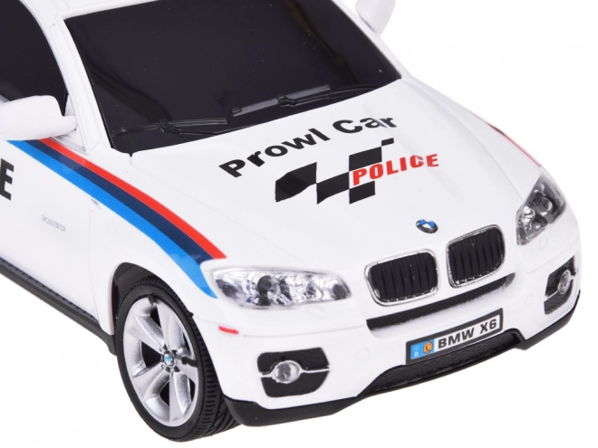 Sportwagen BMW X6 met afstandsbediening