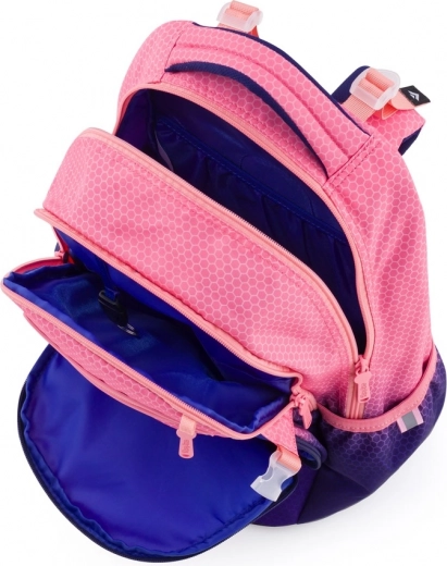 Smart organization with spacious compartments