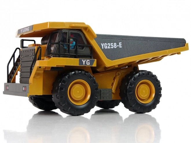 2.4 G op afstand bestuurbare kiepwagen met aanhanger