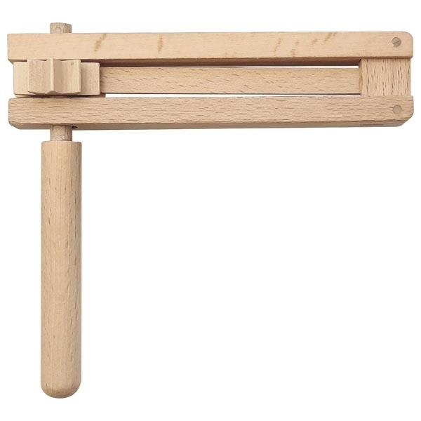 Traditionelle Holzratsche Goki