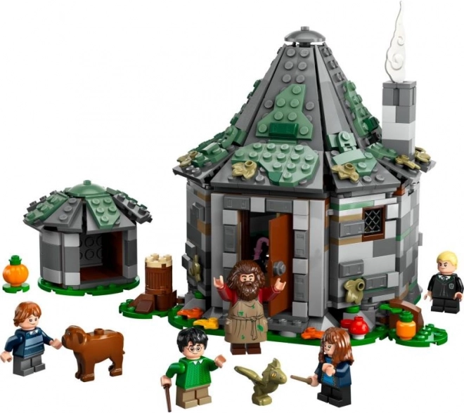 Opening hut with a richly detailed interior