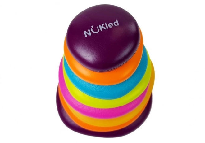 Bunte Pyramide mit Ringen für Kinder