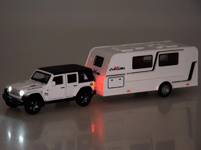 Auto voor vakantie terreinwagen en kampeerwagen met verlichting