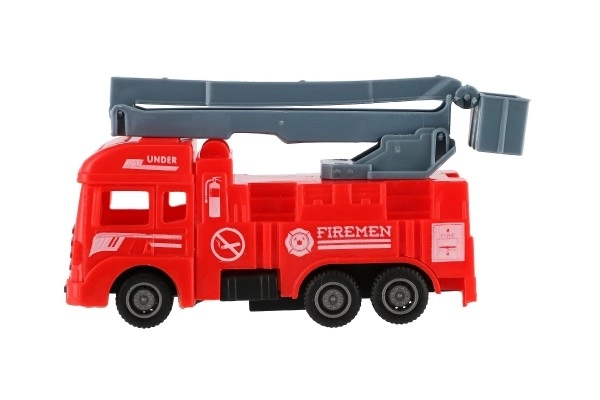 Brandweerauto kunststof 11cm met terugtrekmechanisme 4 soorten 12 stuks in doos