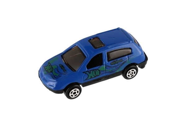 Voiture en métal 7cm dans une boîte