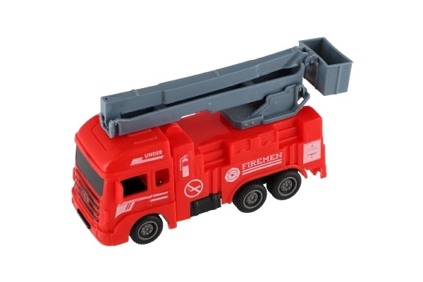 Brandweerauto kunststof 11cm met terugtrekmechanisme 4 soorten 12 stuks in doos