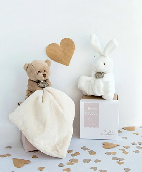 Doudou Geschenkset - beertje met knuffeldoekje 10 cm