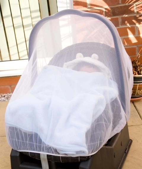 Moustiquaire de protection pour siège auto bébé