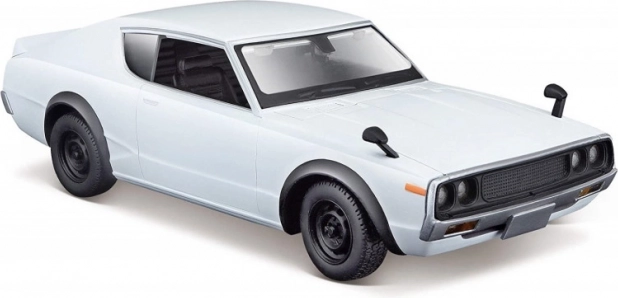 NISSAN Skyline 2000 GT‑R 1973 1:24 White Model Car