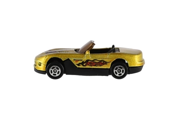 Voiture en métal 7cm dans une boîte