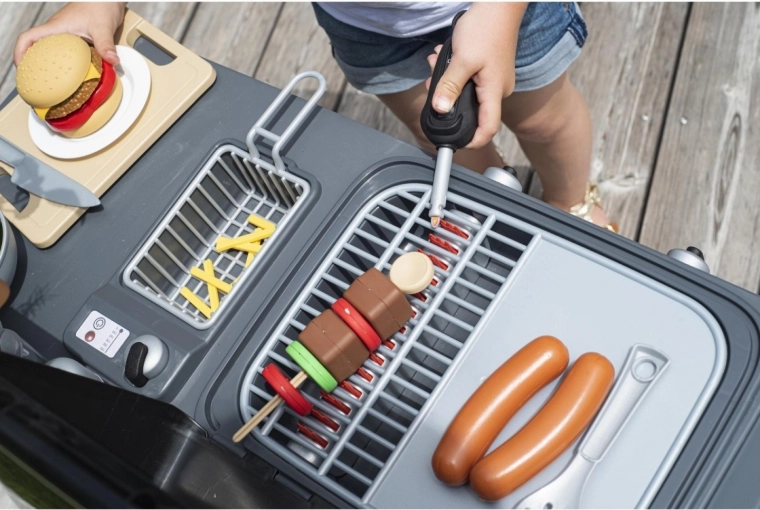 Realistic grilling with flame effect