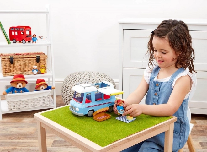 Caravan met Paddington en accessoires