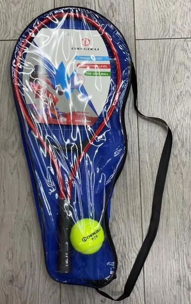 Tennisracket met tennisbal