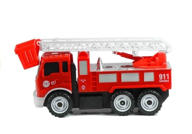 Feuerwehrauto mit Leiter und Werkzeug