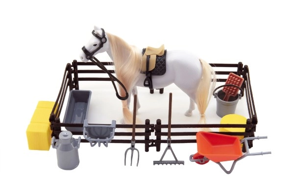 Realistic horse with brushable mane