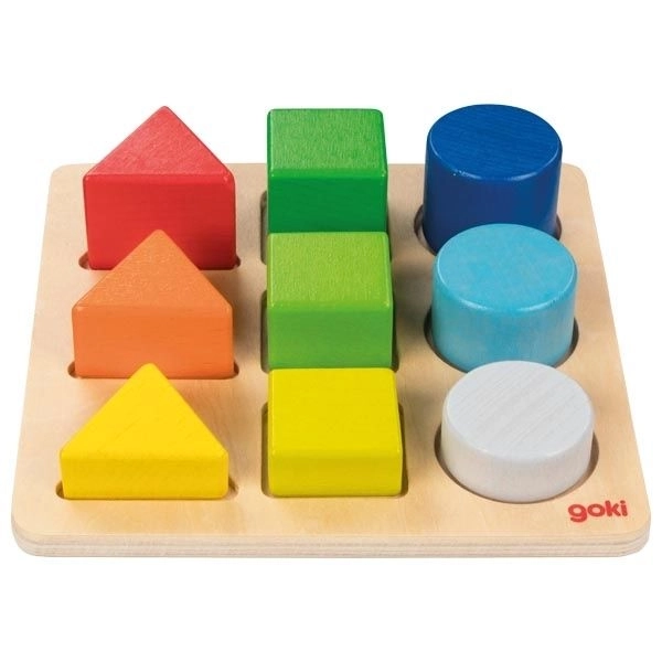 Houten educatief speelgoed Goki voor het sorteren van vormen en kleuren