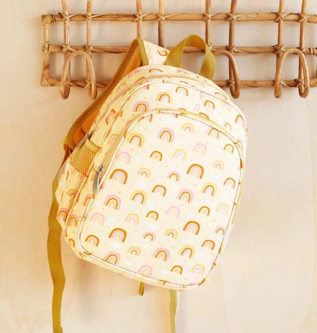 Un Petit Lovely Company sac à dos pour la maternelle