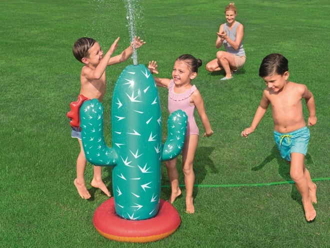 Water sproeier cactus van Bestway voor verkoeling op warme dagen
