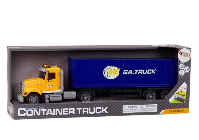 Camion avec remorque avec effets et moteur