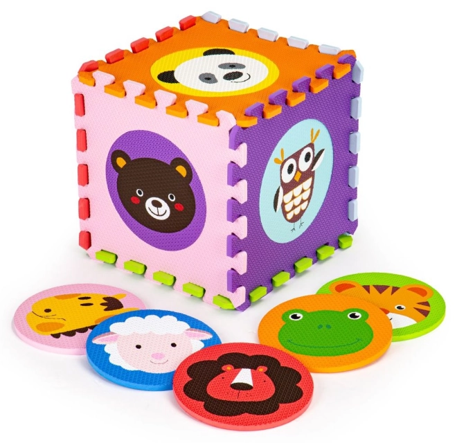 Versatile assembly and play