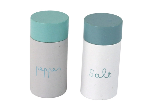 Salière et poivrière pour parfaire le goût